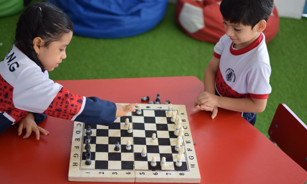Beneficios de enseñar ajedrez a los niños desde temprana edad
